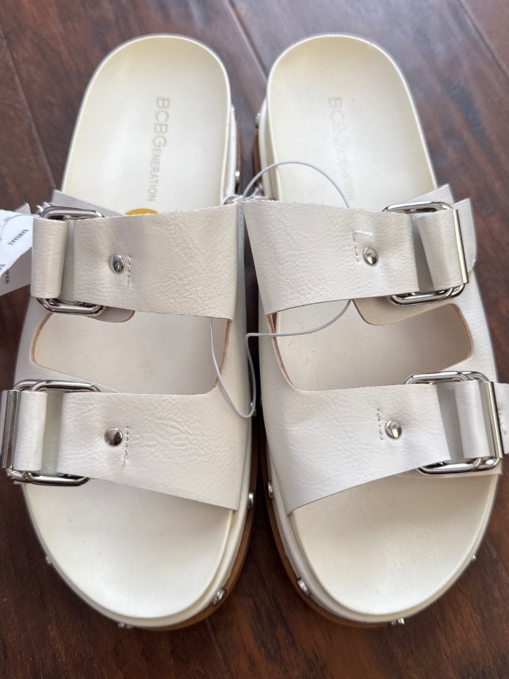 Women BCBG Mamba Cloud Dancer Platform Sandal Size 8 Faux Leather New , No Box